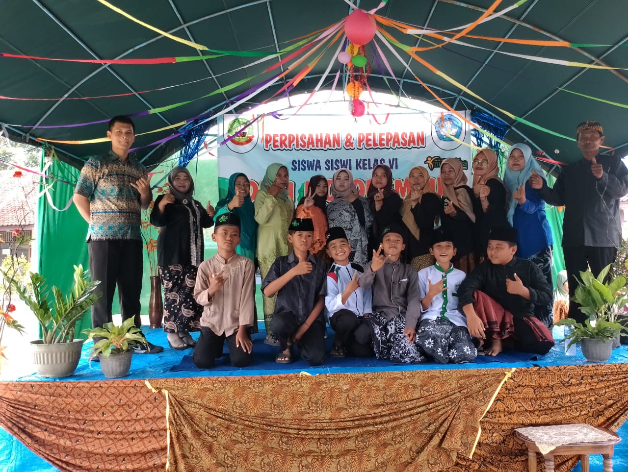 Perpisahan dan Pelepasan Siswa